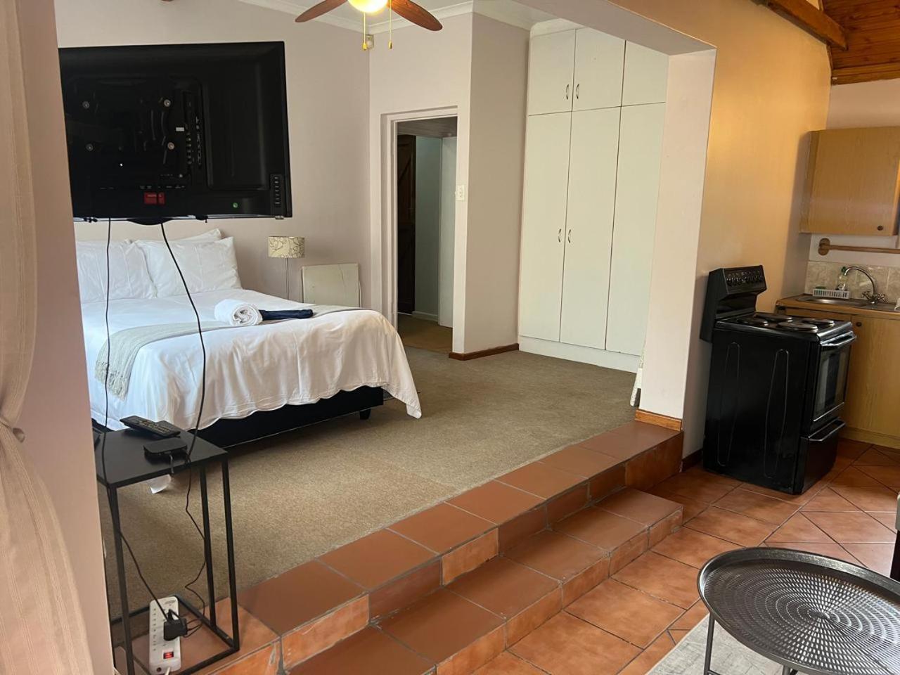 Bcozyglenhof Cape Town